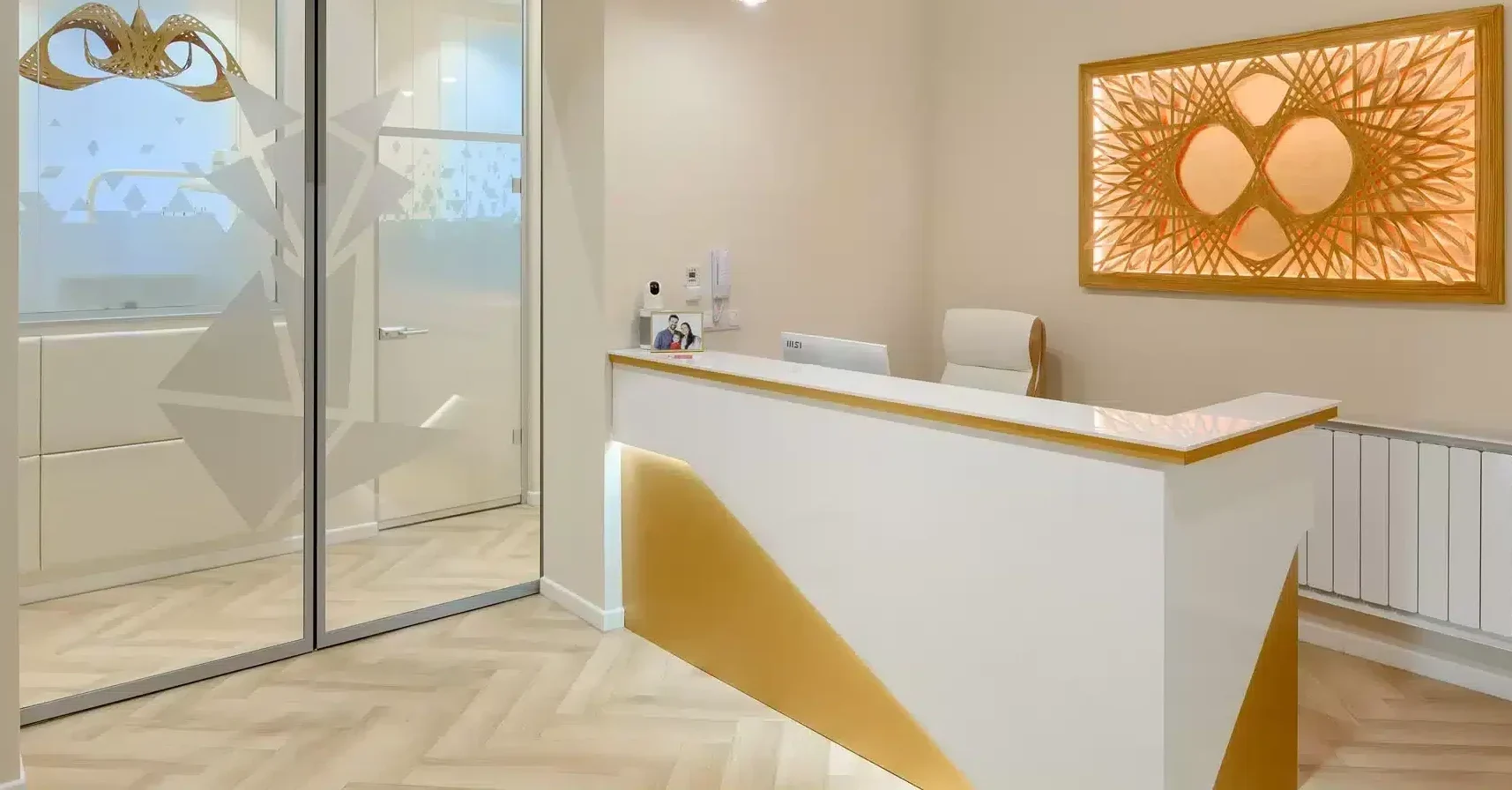 We welcome orthodontic patients in a friendly environment at Foxxi