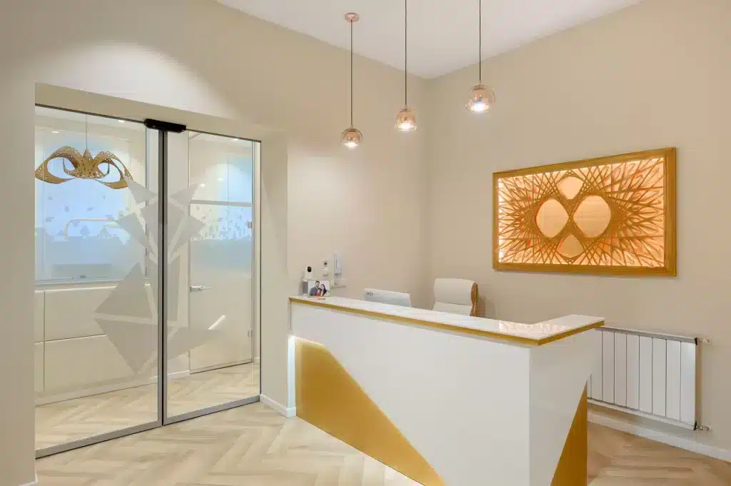 Foxxi dental clinic